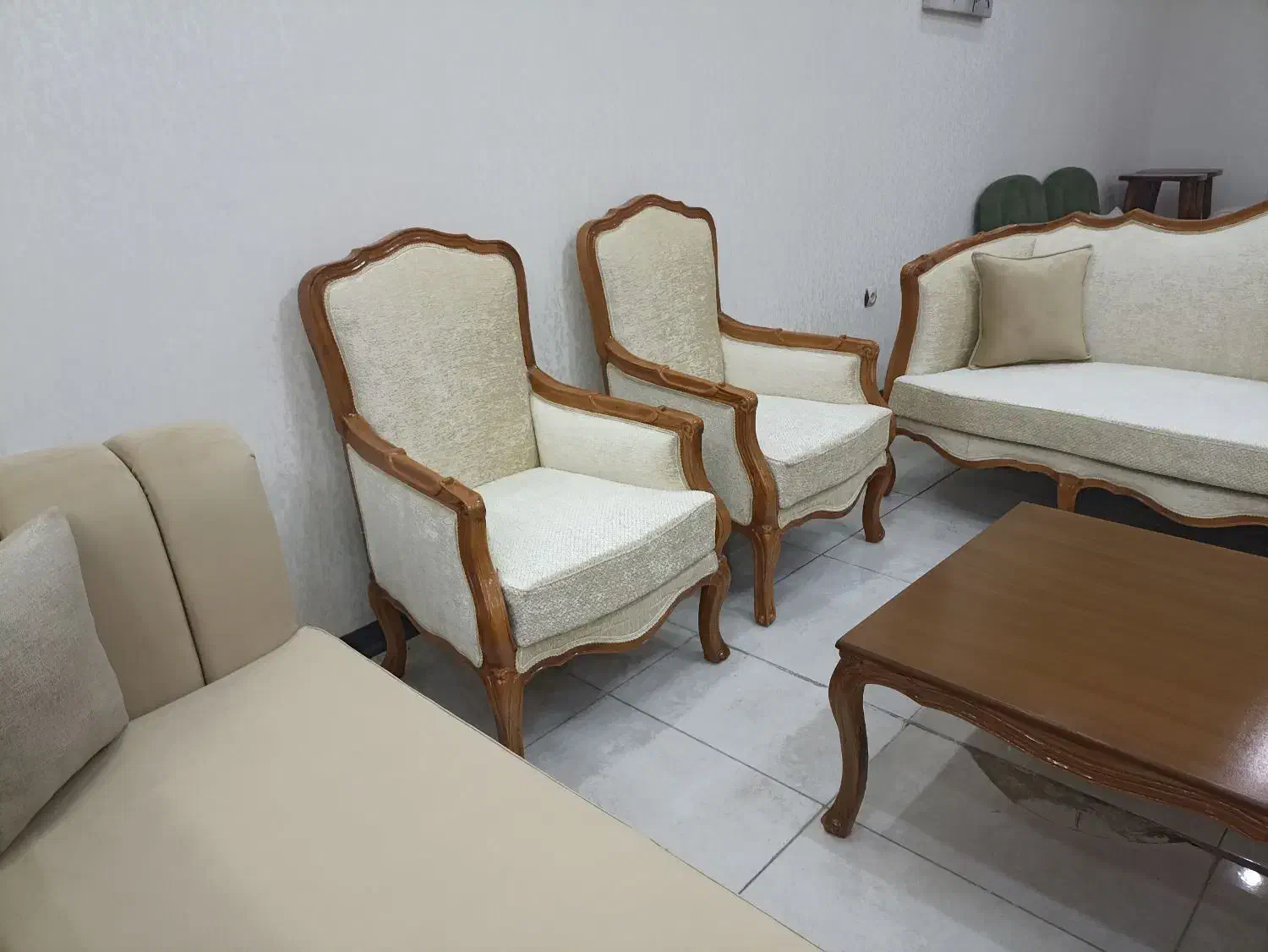 کلاف مبل|مبلمان خانگی و میز عسلی|قم, بیانی|دیوار