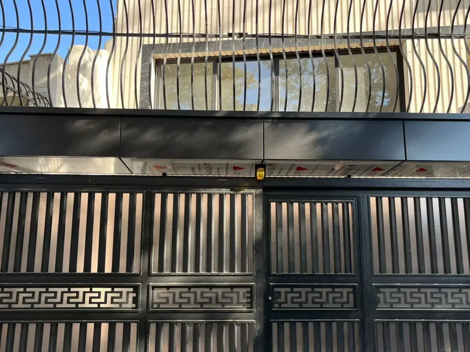 جوشکاری انواع درب ریلی وپنجره آهنی چک نقد اقساط|خدمات پیشه و مهارت|اصفهان, شهرک کوثر|دیوار