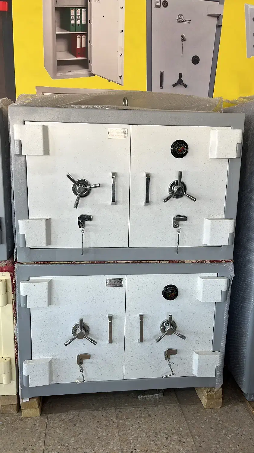 گاوصندوق زیرویترینی/کف قیمت/ضمانت محصول|ابزارآلات|یزد, |دیوار