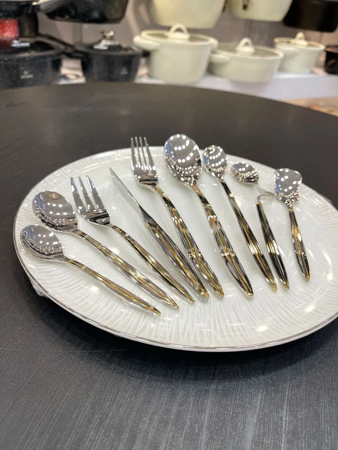 سرویس قاشق چنگال اصل|ظروف سرو و پذیرایی|بانه, |دیوار