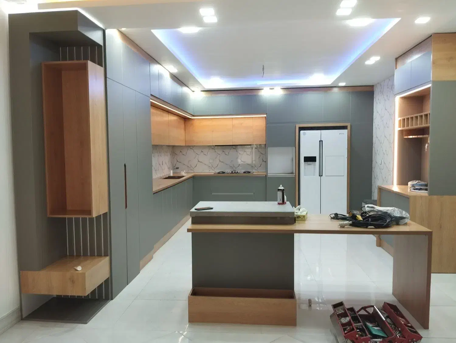 ساخت و تعمیرات و جابجایی کمد و کابینت|خدمات پیشه و مهارت|جم, |دیوار