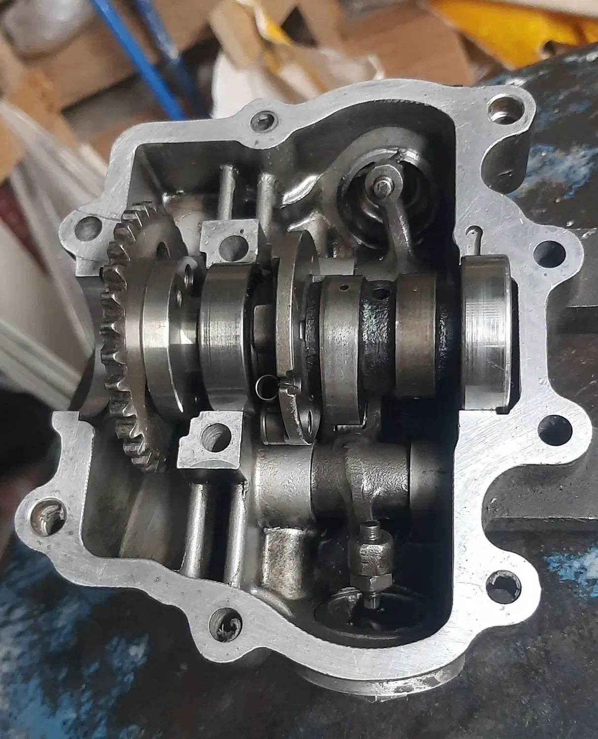 میل سوپاپ و درب سوپاپ آپاچی180|قطعات یدکی و لوازم جانبی|ورامین, ورامین|دیوار