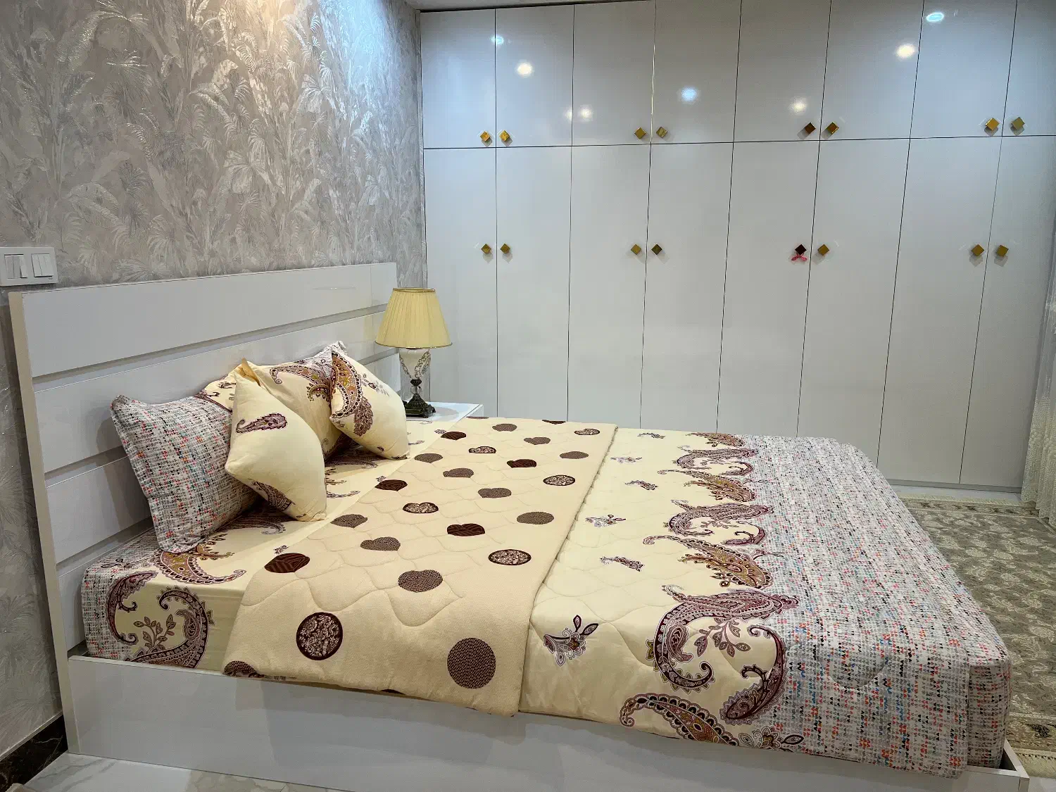 تخت خواب  وتشک دونفره کامل های گلاس کاملا نو|تخت و سرویس خواب|بوکان, |دیوار