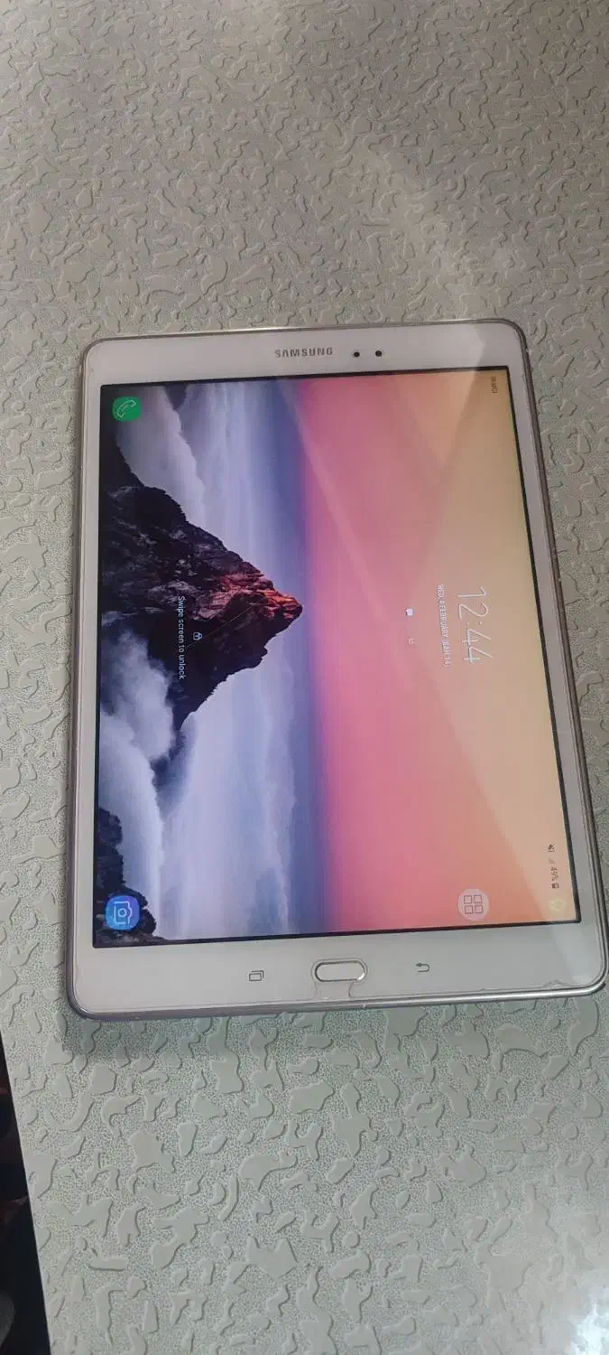 تبلت tab a 10 اینچ t555|تبلت|رباط‌کریم, پرندک|دیوار