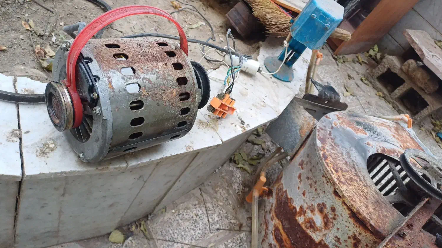 لوازم کولر ابی موتور ژن بزرگ پمپ اب تسمه بدنه|کولر آبی|مشهد, نوید|دیوار