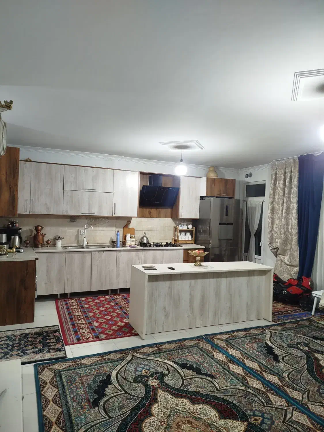 62متر آپارتمان نزدیک مترو