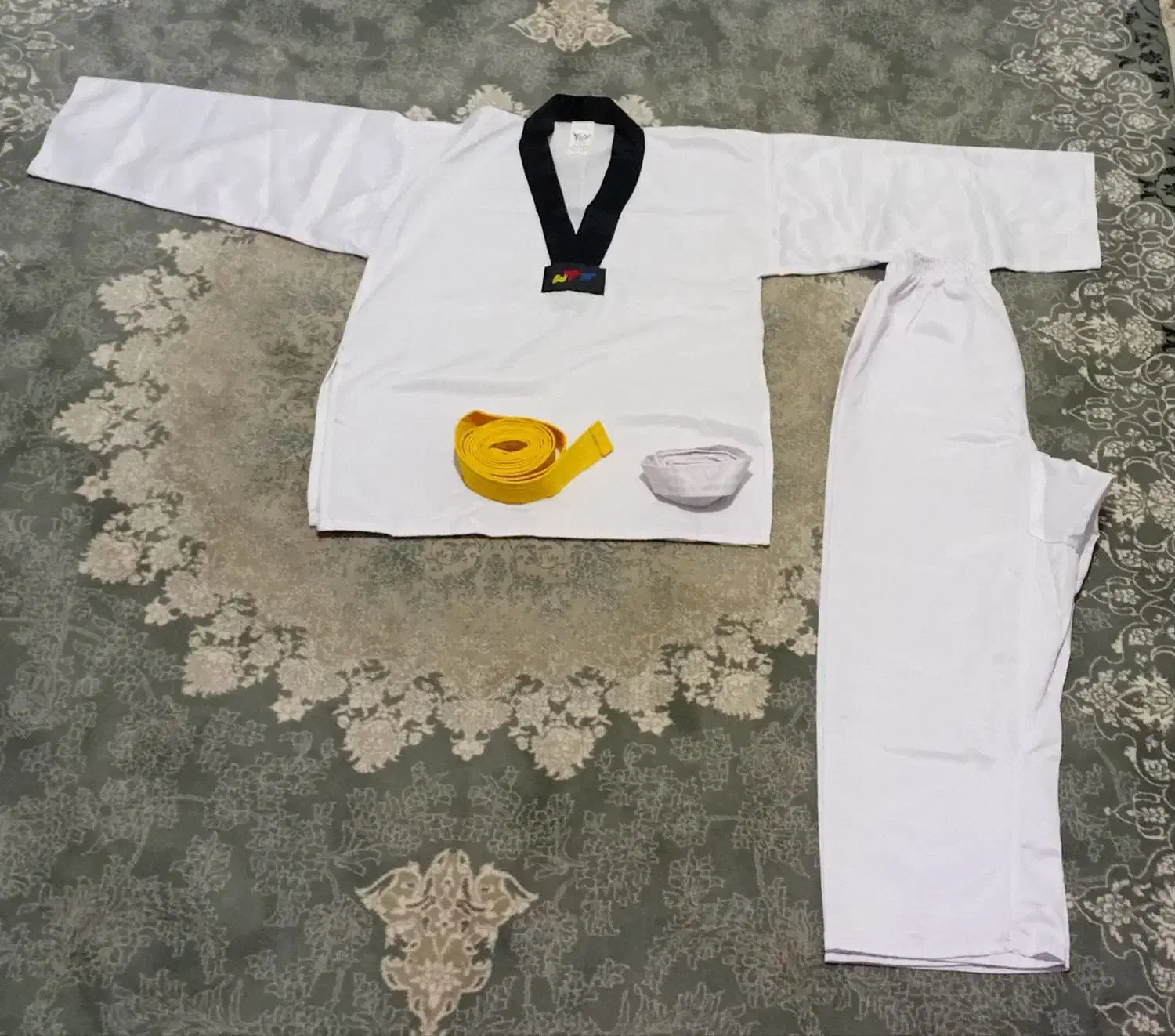 لباس تکواندو|لباس|شازند, |دیوار