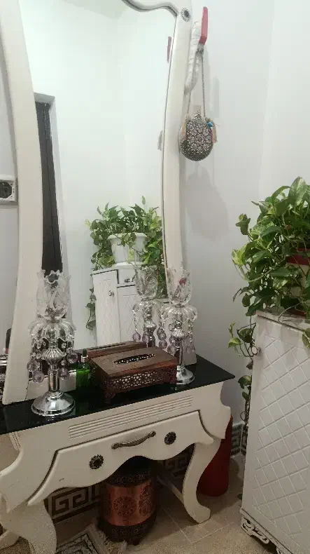 اینه شمعدان|آینه|قم, پردیسان|دیوار