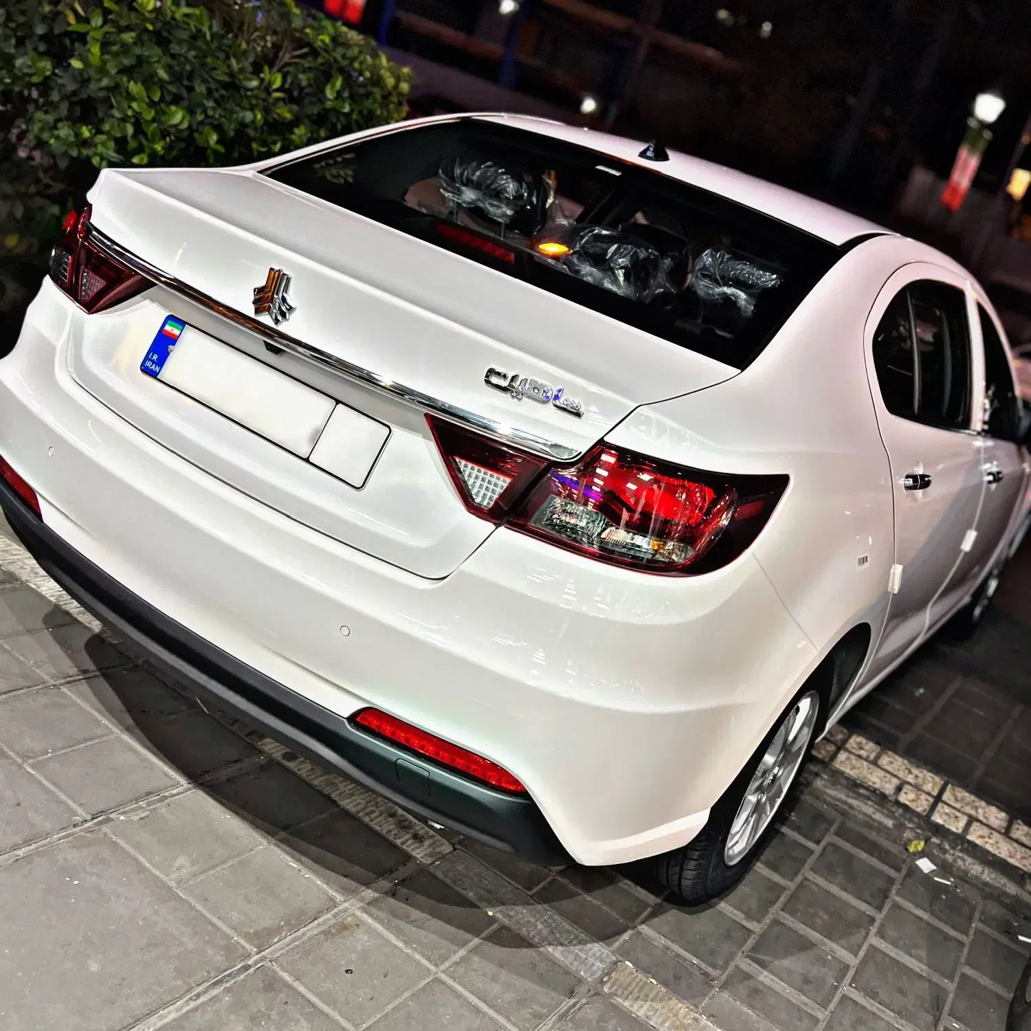 شاهین اتوماتیک با سانروف فول ـ مدل 1404صفر خشک روز|خودرو سواری و وانت|تهران, آسمان|دیوار