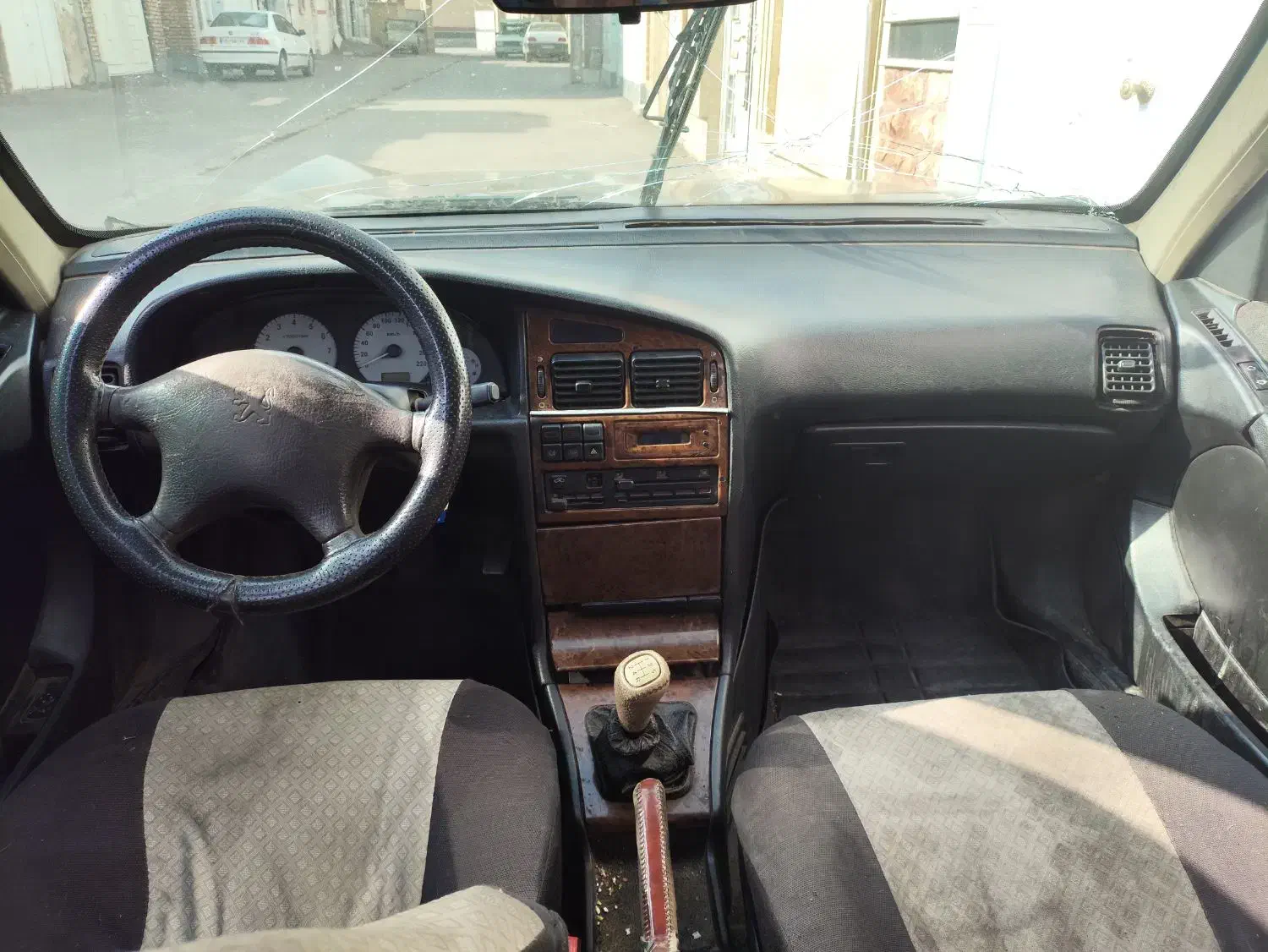 پژوپارس مدل۸۰ تصادفی کم ضرب|خودرو سواری و وانت|خوی, |دیوار