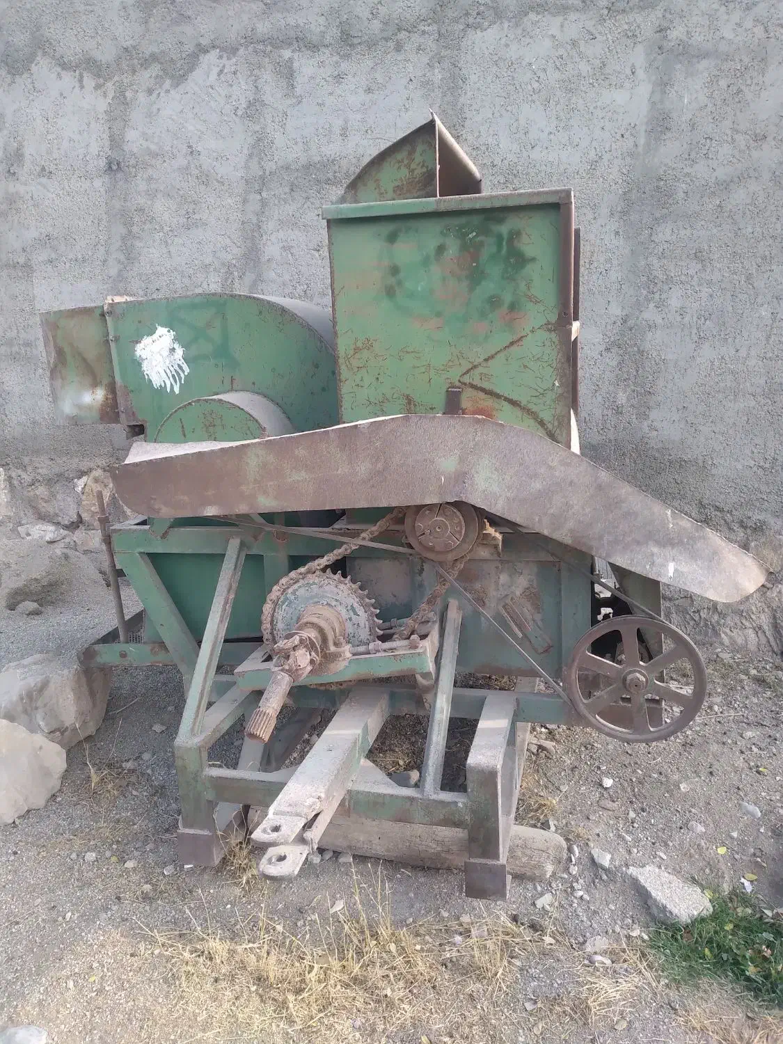 خرمن کوب و پمپ آب|ماشینآلات صنعتی|نهاوند, |دیوار