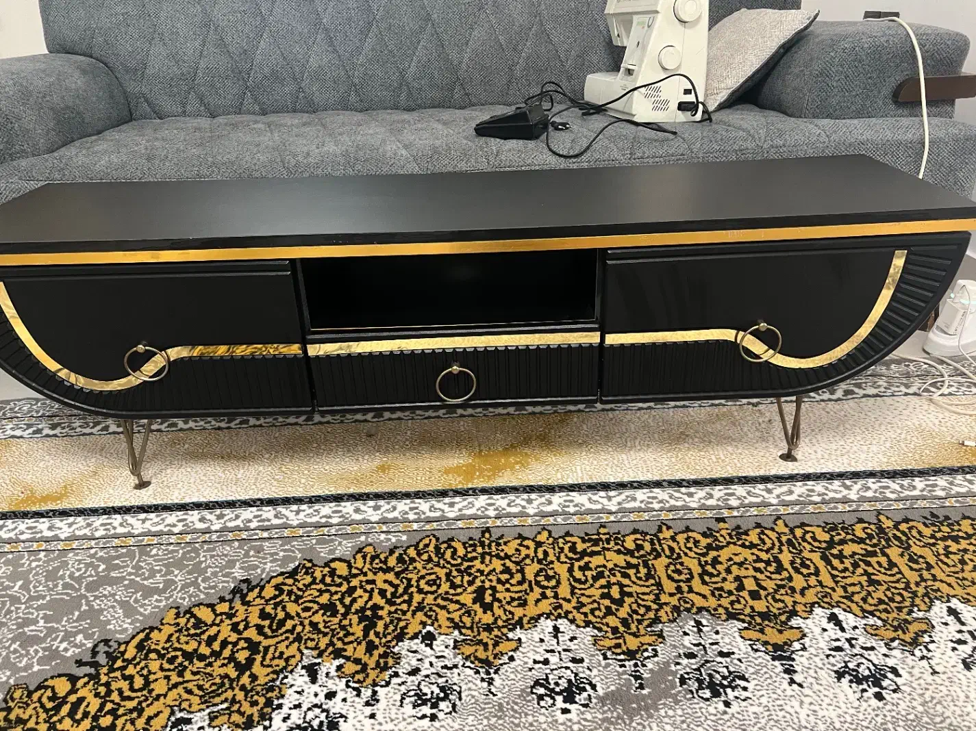 میز تلوزیون در حد نو|میز تلویزیون|نوشهر, |دیوار