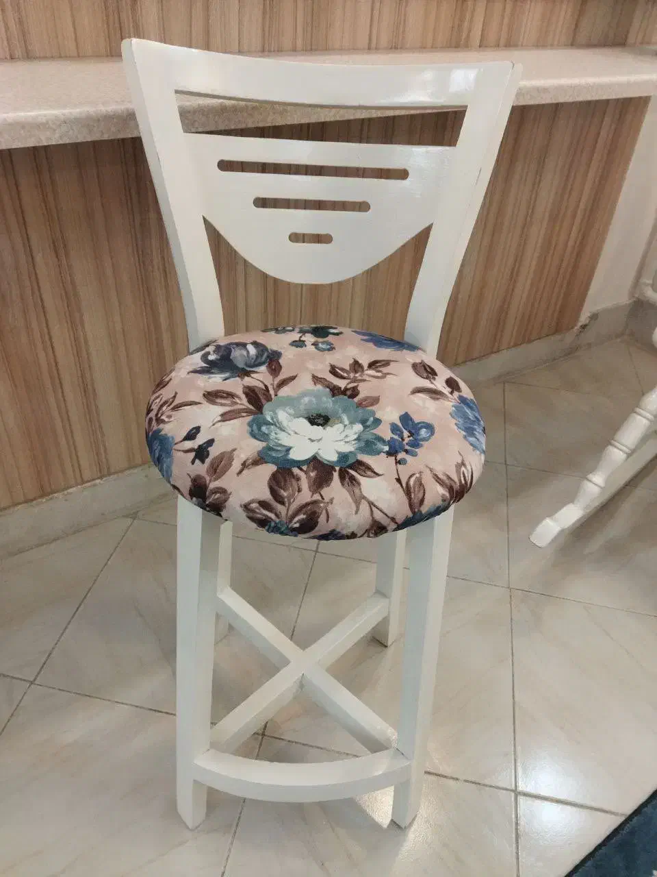 صندلی اپن|صندلی و نیمکت|ساوه, |دیوار