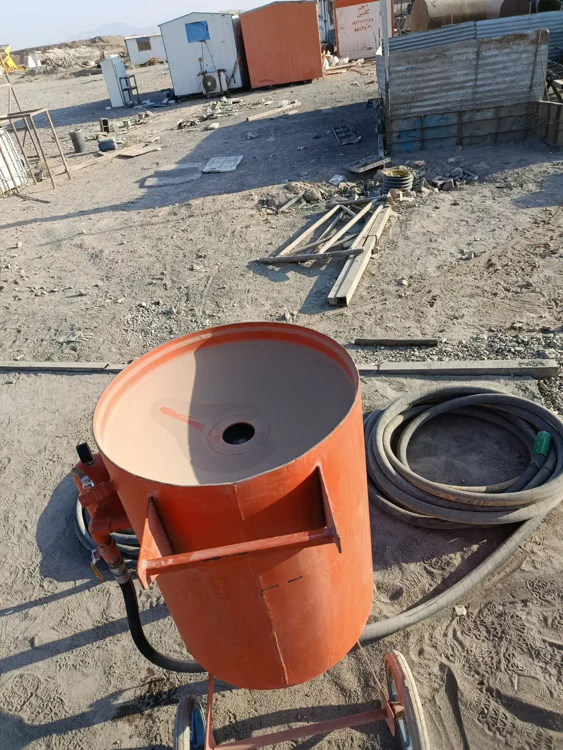 دیگ سند بلاست کاملاً نو و کم کار با شلنگ|ماشین‌آلات صنعتی|قم, یخچال قاضی|دیوار