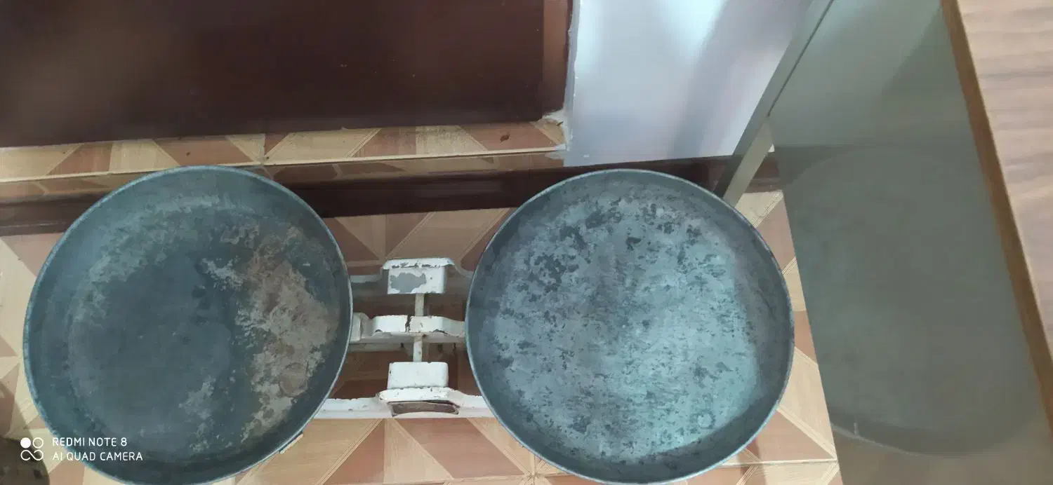 ترازو دوکفه ۲۰کیلویی|کلکسیون اشیاء عتیقه|بیرجند, |دیوار