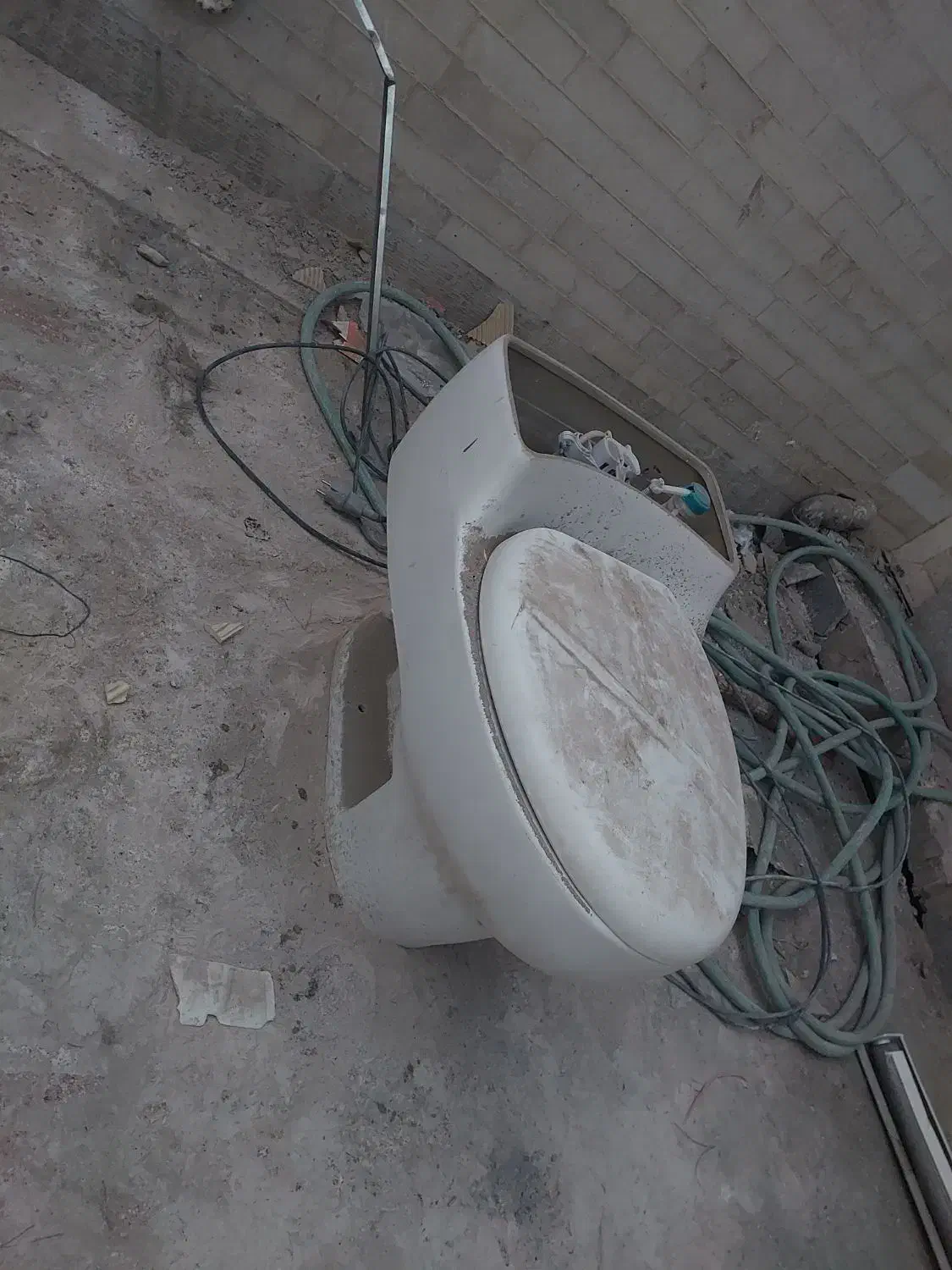 توالت فرنگی سالم|لوازم سرویس بهداشتی|نجف‌آباد, هفده شهریور|دیوار