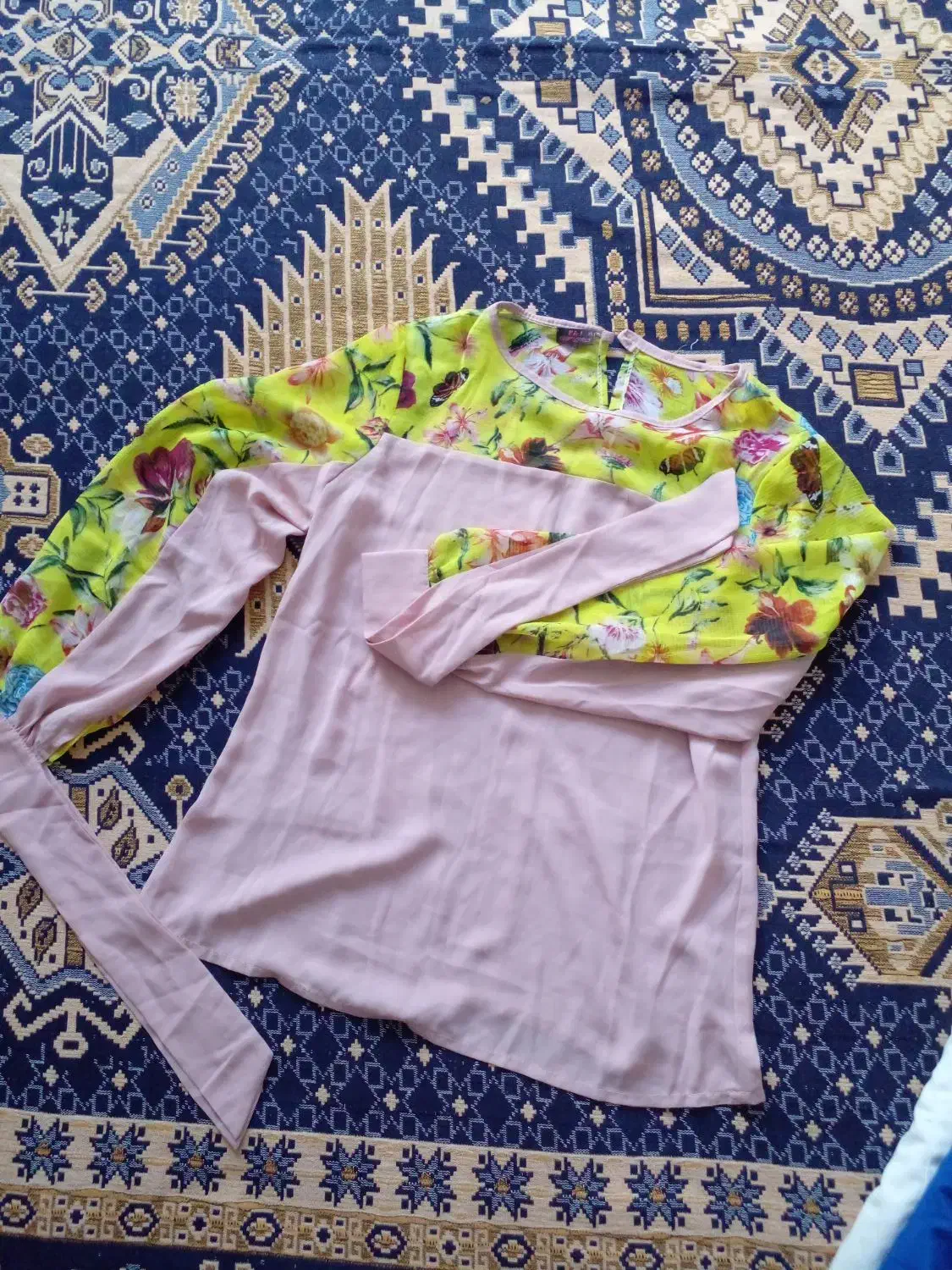 شومیزوکراپ  وکت وشلواردرحدنونو|لباس|زنجان, |دیوار