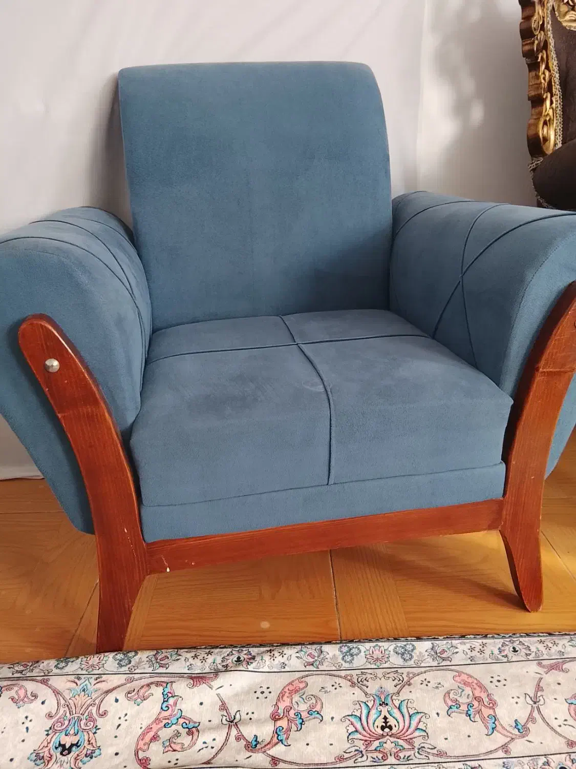 مبل ۷نفره|مبلمان خانگی و میز عسلی|رشت, نخودچر|دیوار