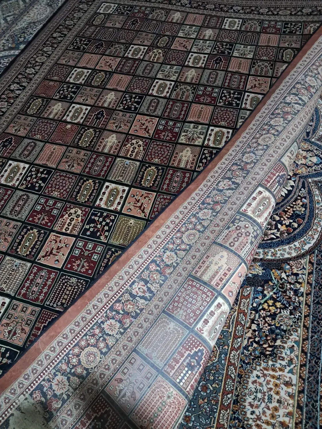 یدونه۶یدونه۴یدونه۲ خشتی سورمه ای ۷۰۰شانه مشهد|فرش|تهران, سجاد|دیوار