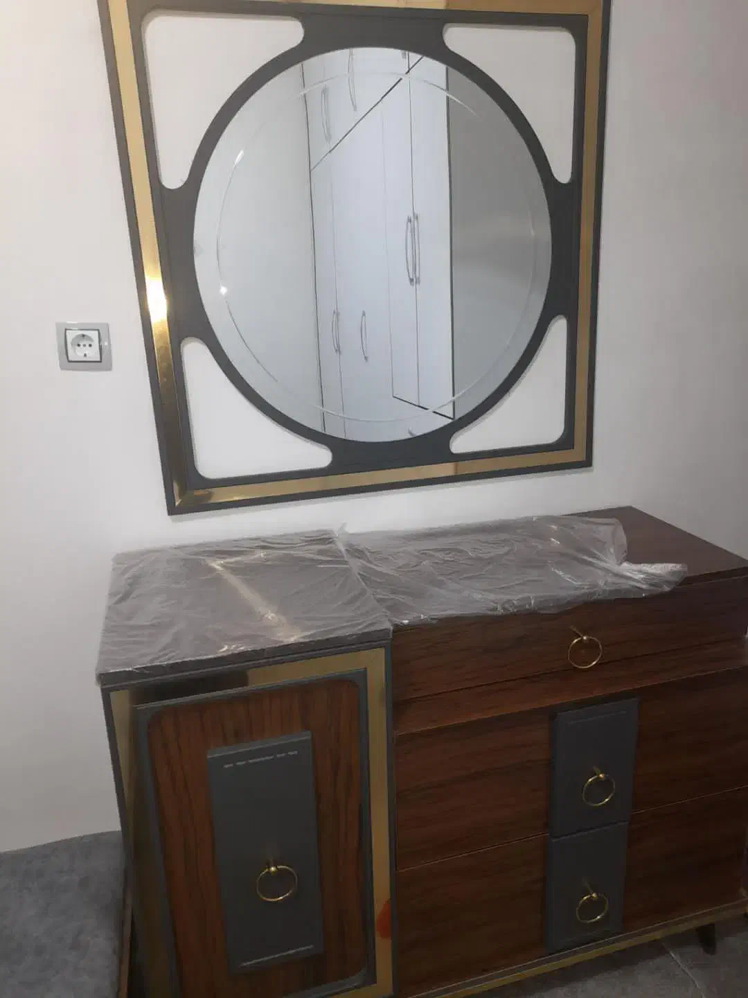 سرویس خواب|تخت و سرویس خواب|خرمدشت, |دیوار