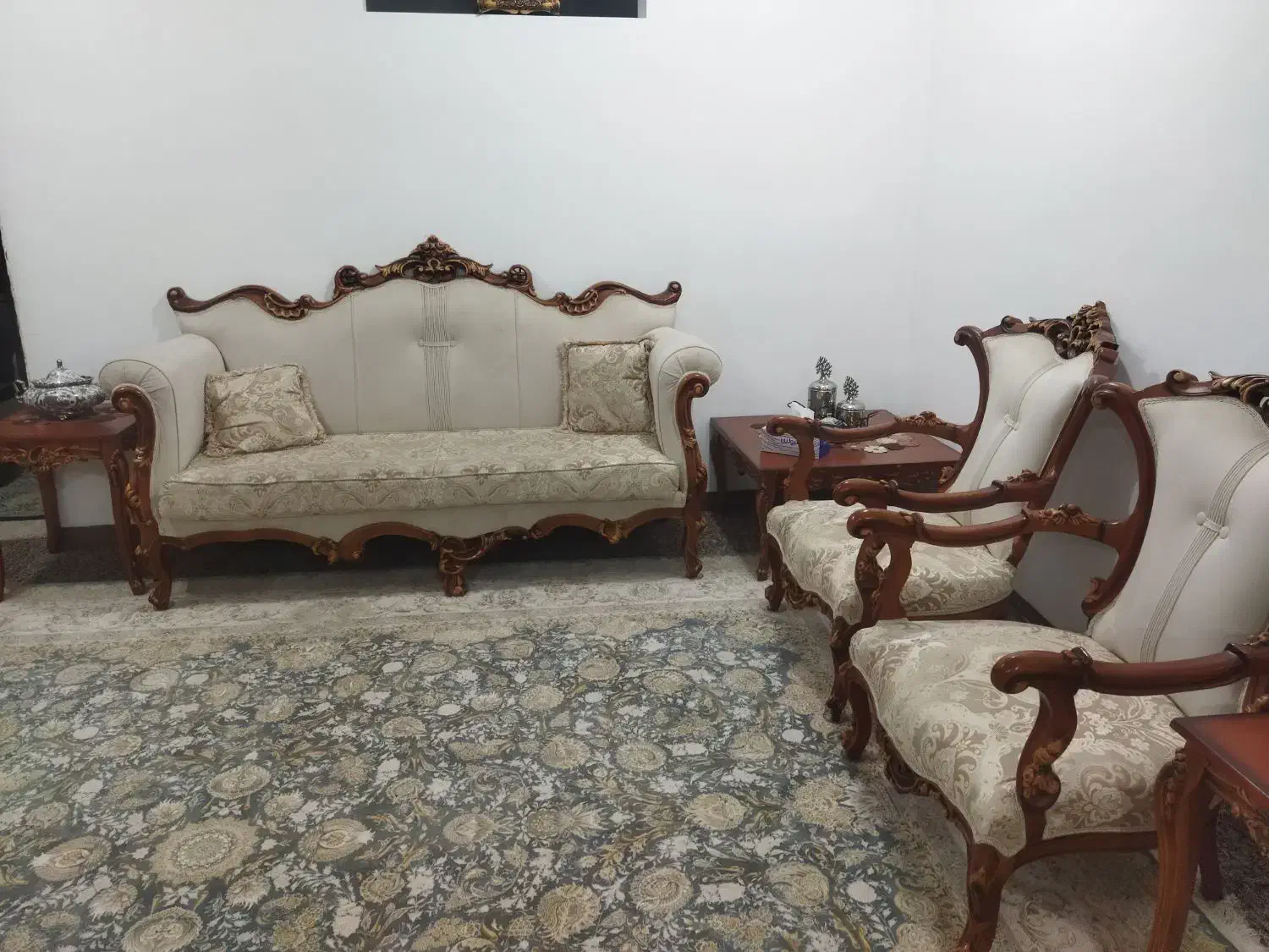 مبل سلطنتی ۷نفره|مبلمان خانگی و میز عسلی|ایلام, |دیوار