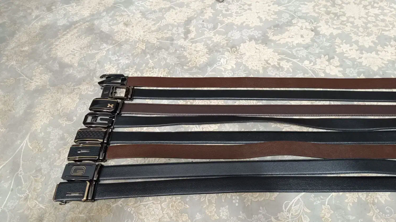 کمربند|کیف، کفش، کمربند|اصفهان, کوی میلاد|دیوار