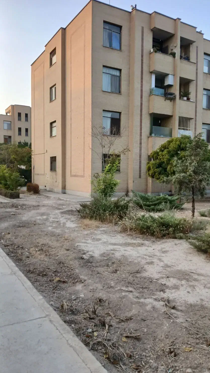 ۱۰۰ متری دو خوابه همکف رهن کامل۴۰۰|اجارهٔ آپارتمان|فولادشهر, B6|دیوار