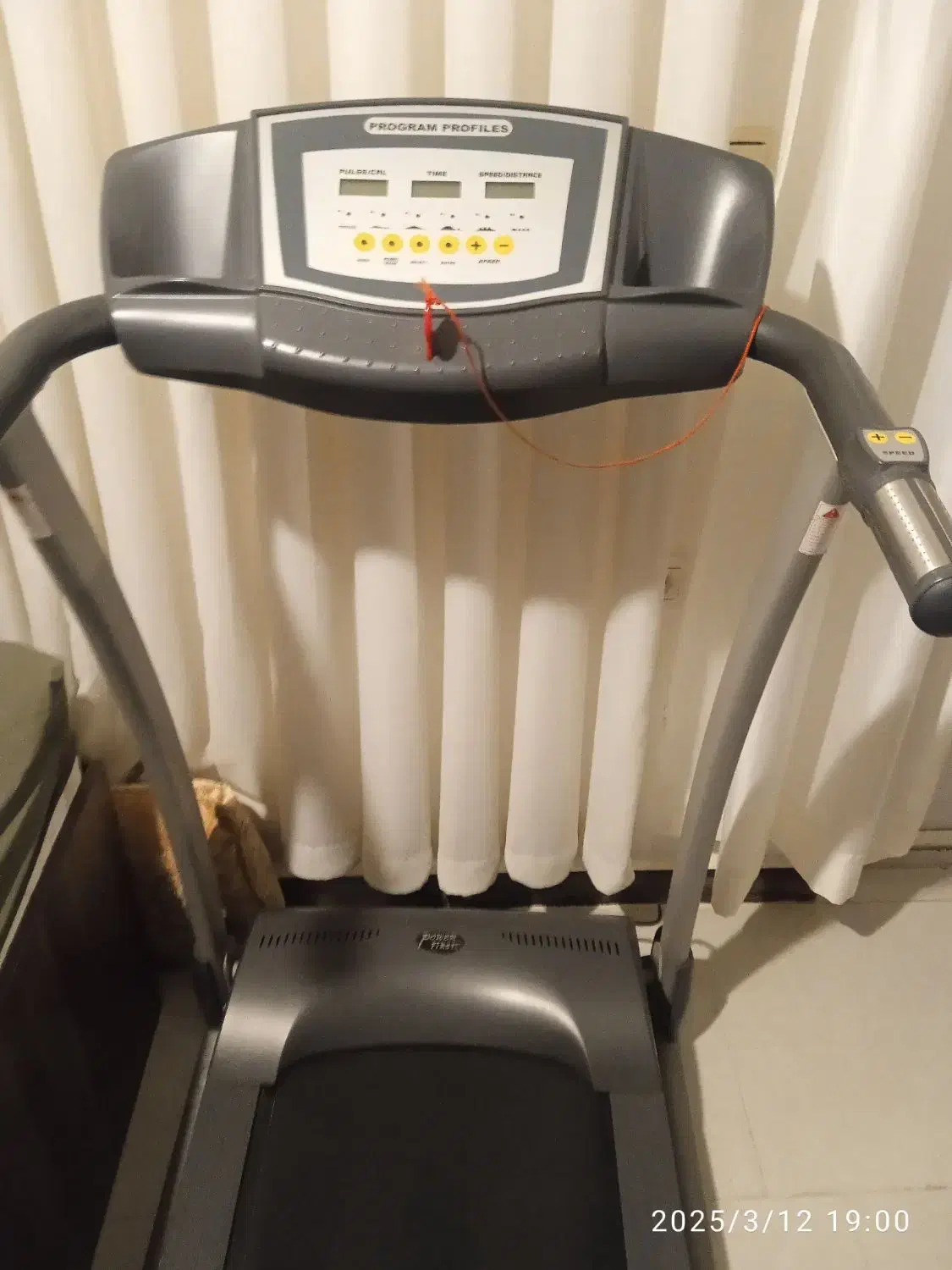 فروش تردمیل و دوچرخه ثابت|تجهیزات ورزشی|هشتگرد, فاز ۲ مهستان|دیوار