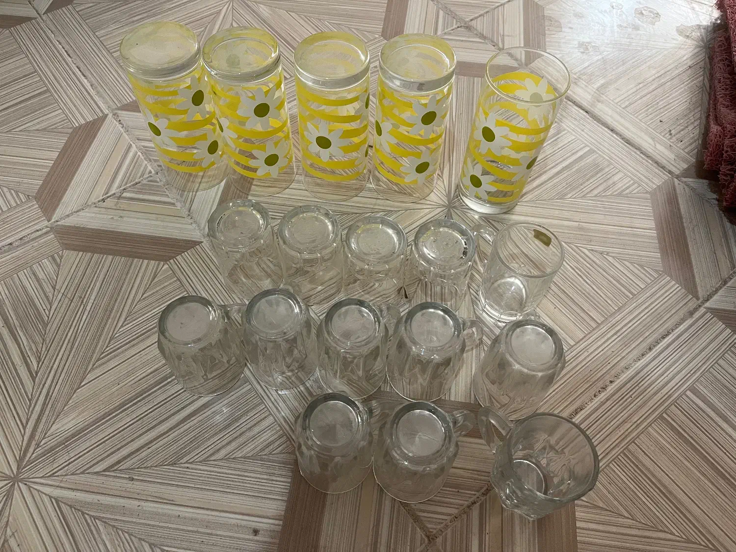 لیوان|ظروف سرو و پذیرایی|یزد, |دیوار