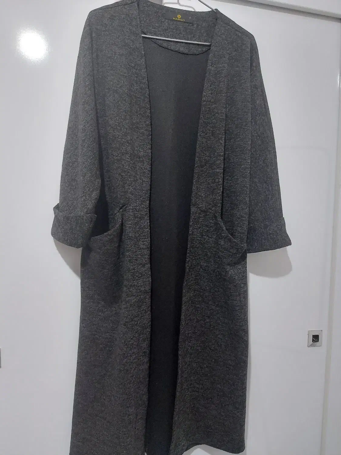 مانتو پشمی|لباس|آستانه اشرفیه, |دیوار