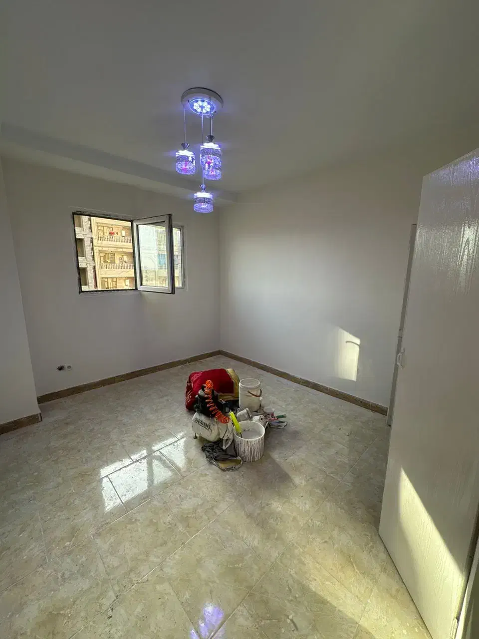 واحد 52متری عروس پسند /کلید نخورده درکهریزک|فروش آپارتمان|کهریزک, |دیوار