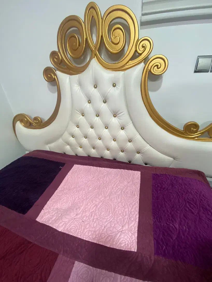 تخت خواب دونفره|تخت و سرویس خواب|دماوند, گیلاوند|دیوار