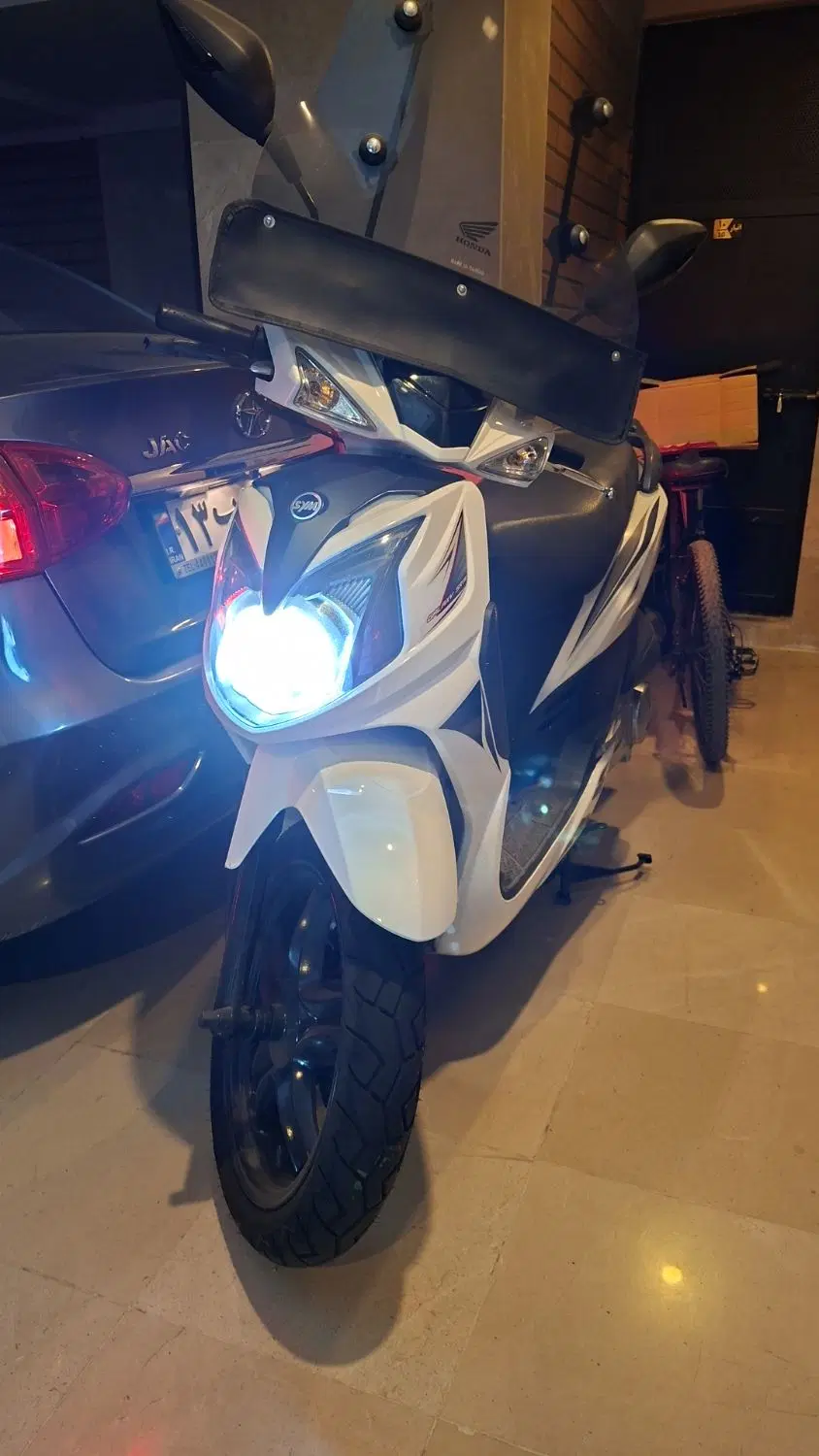 sr200 سفید|موتورسیکلت|تهران, شهر زیبا|دیوار