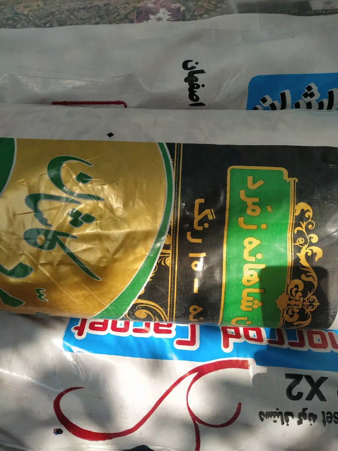 فرش زمرد کاشان|فرش|اصفهان, گلزار|دیوار