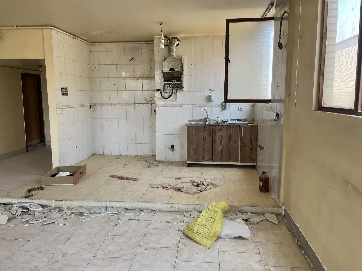 کابینت و کمد دیواری و تی وی وال|کتابخانه، شلف، قفسههای دیواری|فولادشهر, فولادشهر|دیوار