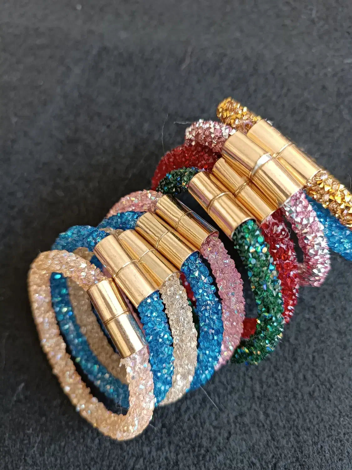 ست دستبند و گوشواره|بدلیجات|اصفهان, باتون|دیوار