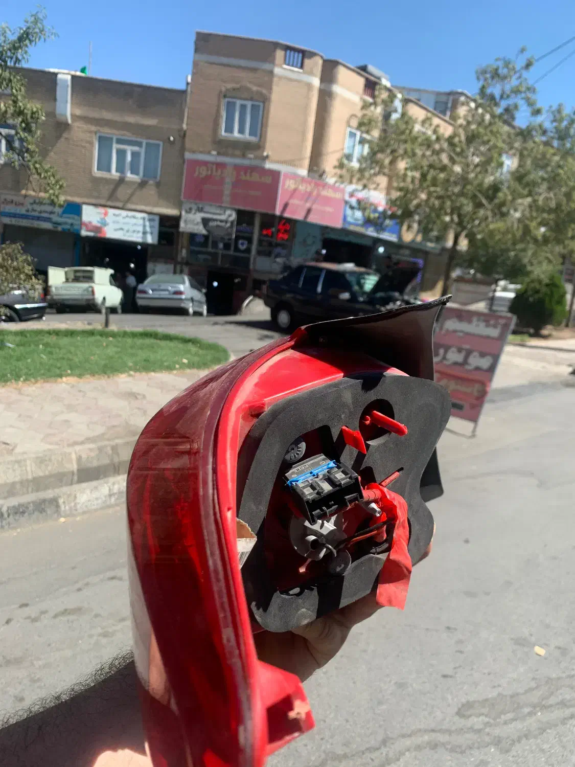 چراغ عقب ۲۰۷ کروز|قطعات یدکی و لوازم جانبی|سقز, |دیوار