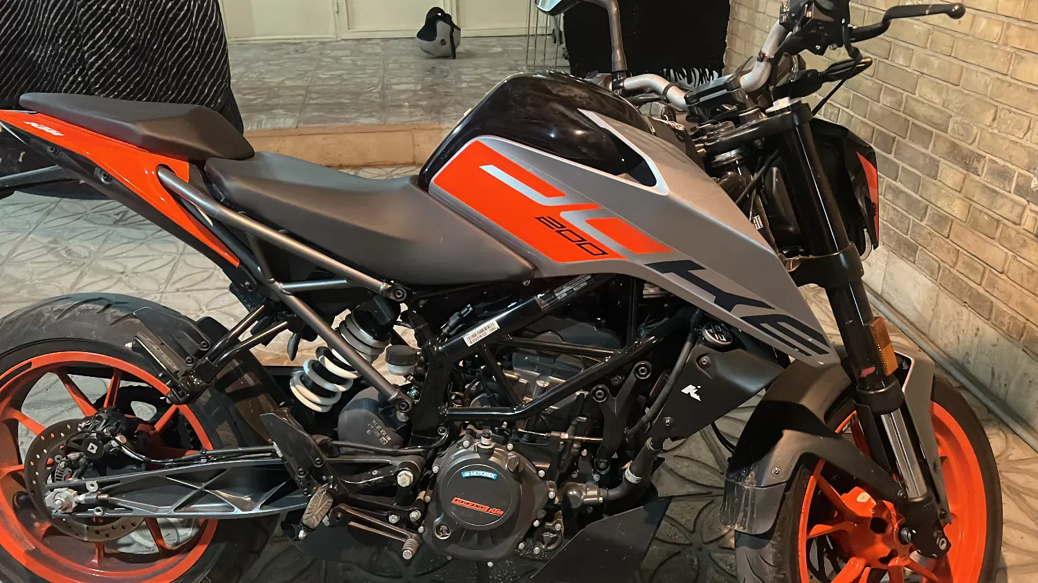 Ktm duk 200|موتورسیکلت|شیراز, زند|دیوار