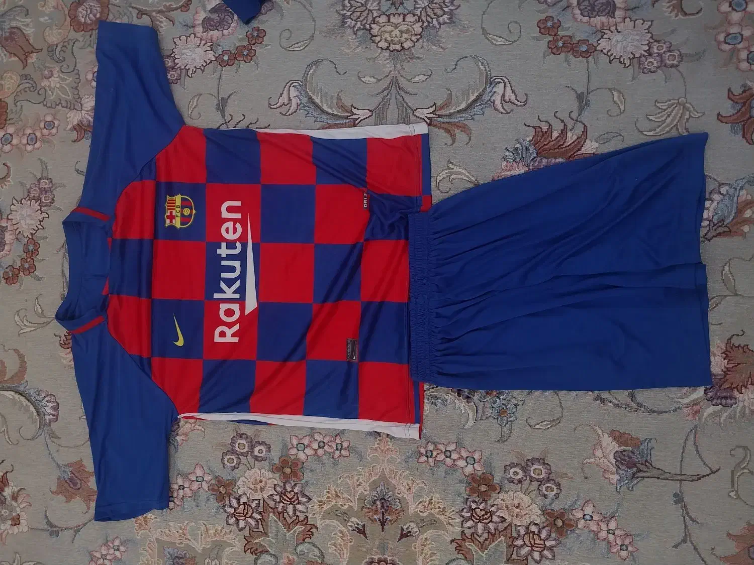 ورزشی لباس کفش|کیف، کفش، کمربند|قم, کلهری|دیوار