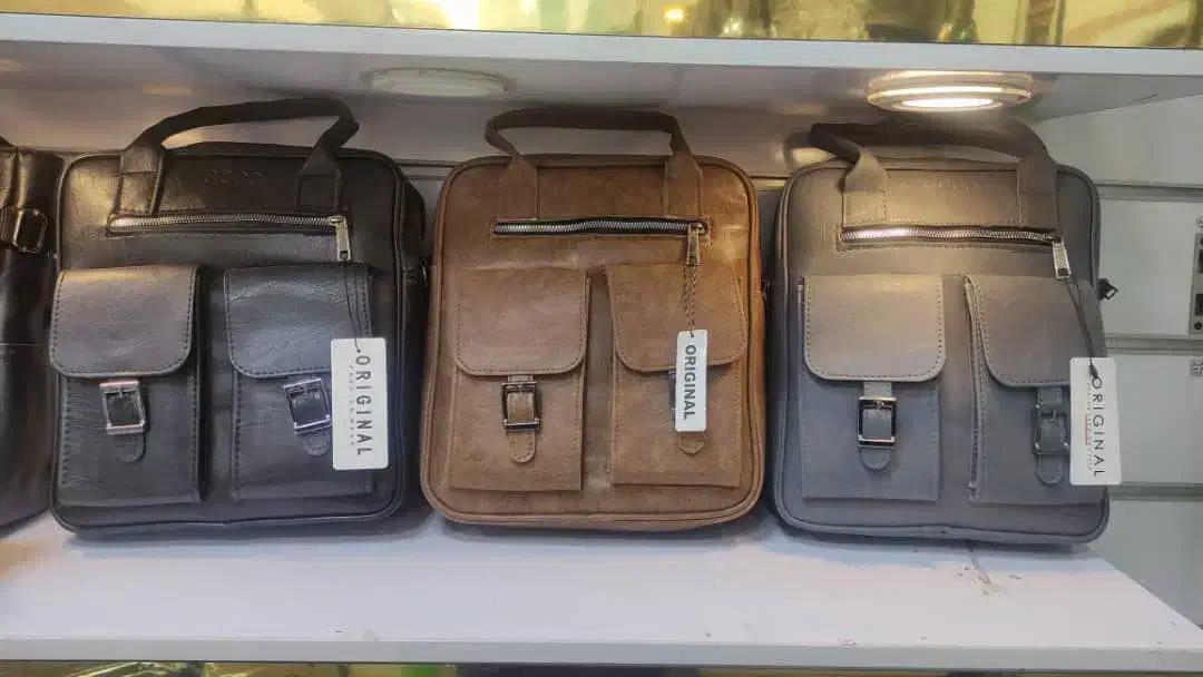 هدیه روز مادر  یادت نره|کیف، کفش، کمربند|لاهیجان, انقلاب|دیوار