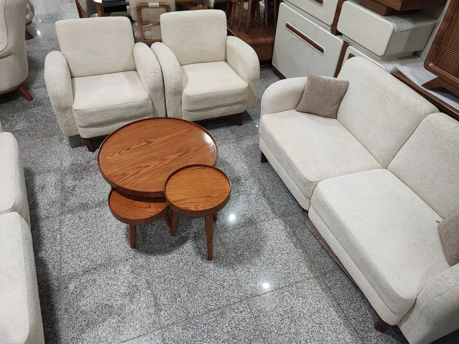 مبل با تخفیف ویژه|مبلمان خانگی و میز عسلی|سقز, |دیوار