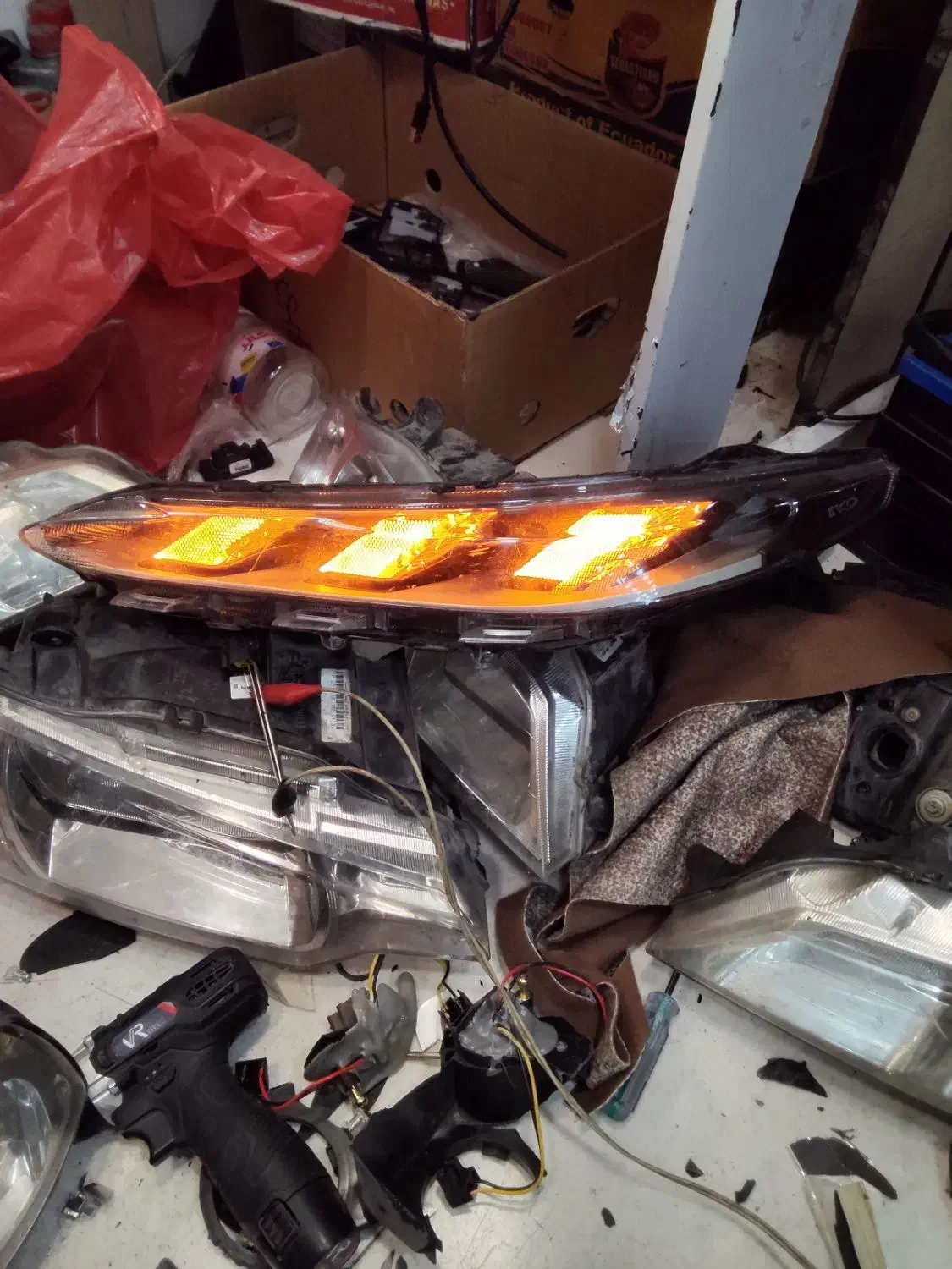 دی لایت و راهنمای ریرا|قطعات یدکی و لوازم جانبی|محمودآباد, |دیوار