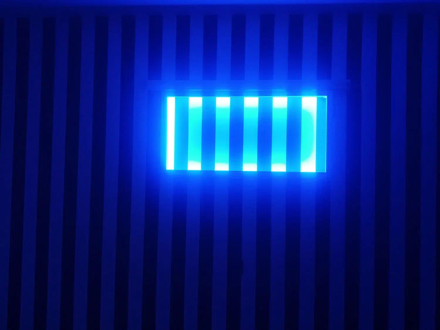 برقکار ساختمانی وصنعتی|خدمات پیشه و مهارت|صدرا-فارس, فاز ۲|دیوار