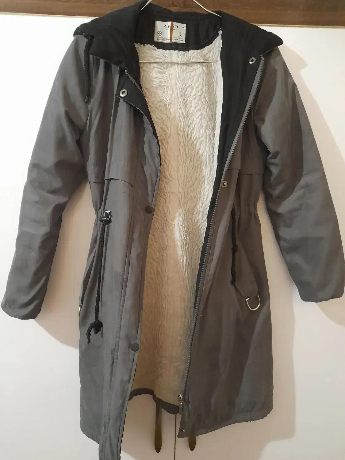 پالتو دخترانه،شلوار لی دخترانه، کت زنانه، لباس فرم|لباس|مشهد, هنرور|دیوار