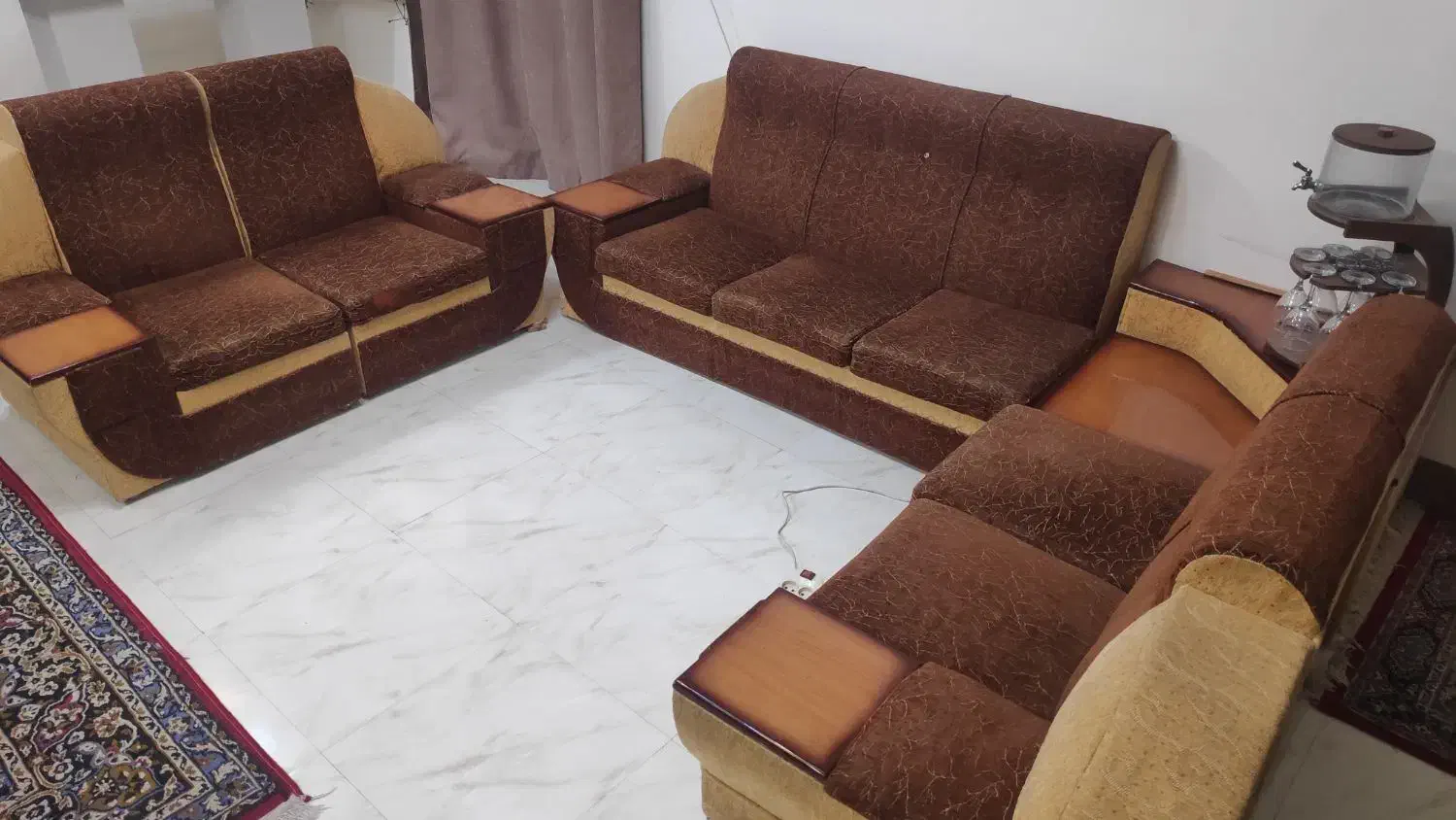 مبل ۷ نفره در کوهمره سرخی|مبلمان خانگی و میز عسلی|شیراز, شهرک امیر کبیر|دیوار