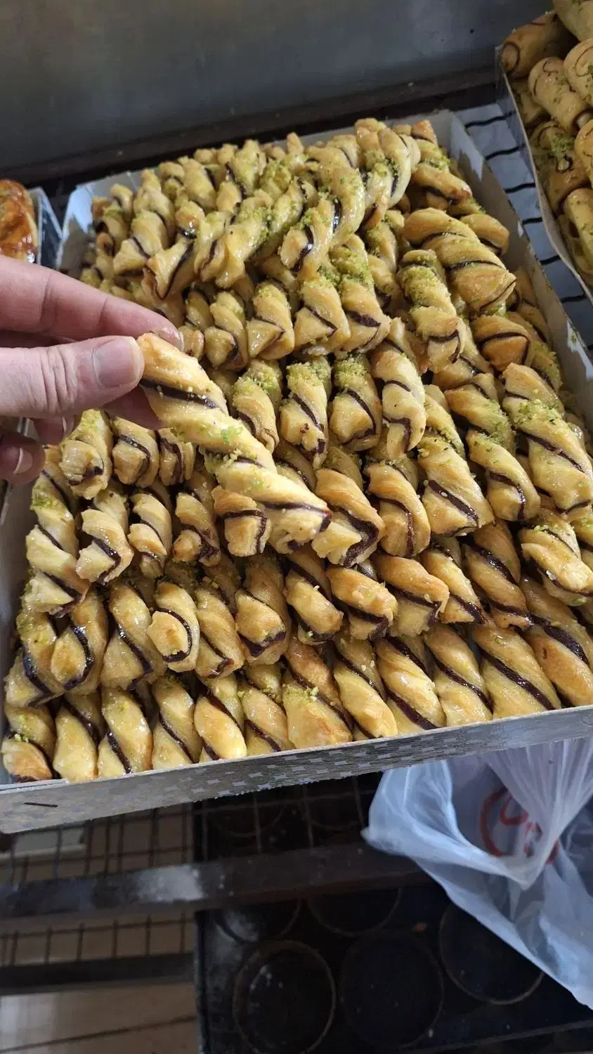 شیرینی ۲۳۰|خوردنی و آشامیدنی|کرج, شهرک اوج|دیوار
