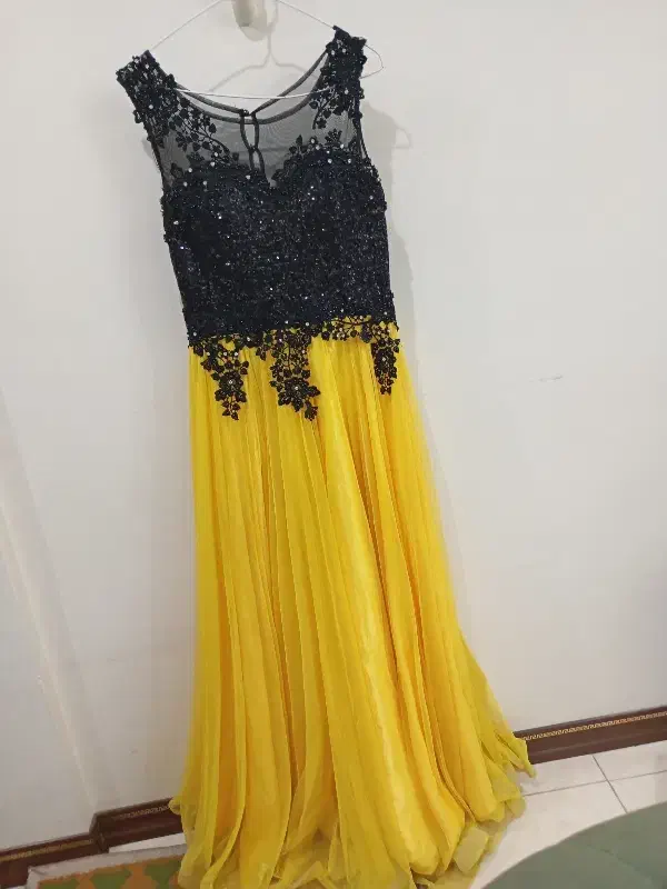 لباس مجلسی زنانه|لباس|فردیس, فرامرزیه|دیوار