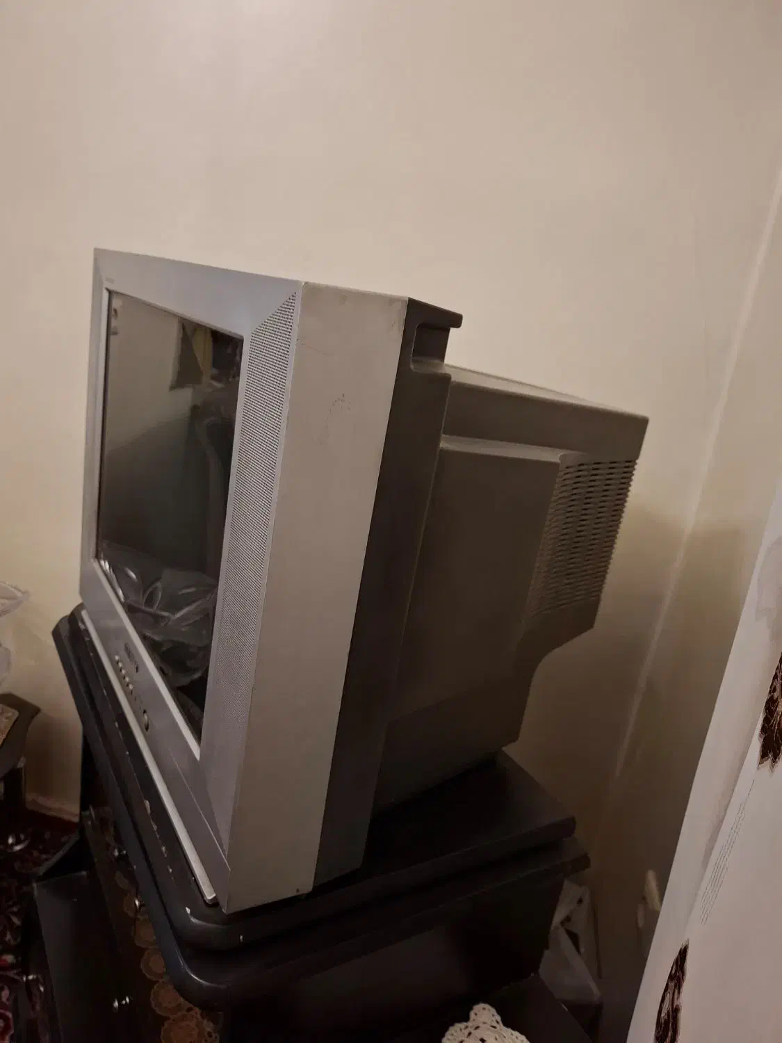 تلویزیون سامسونگ دوعدد بزرگ وکوچک|تلویزیون و پروژکتور|خرمدره, |دیوار