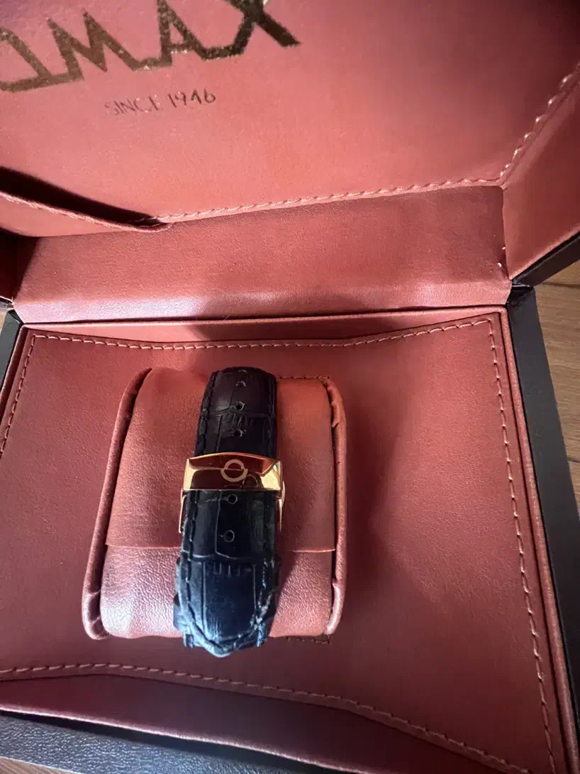 ساعت|ساعت|سقز, |دیوار