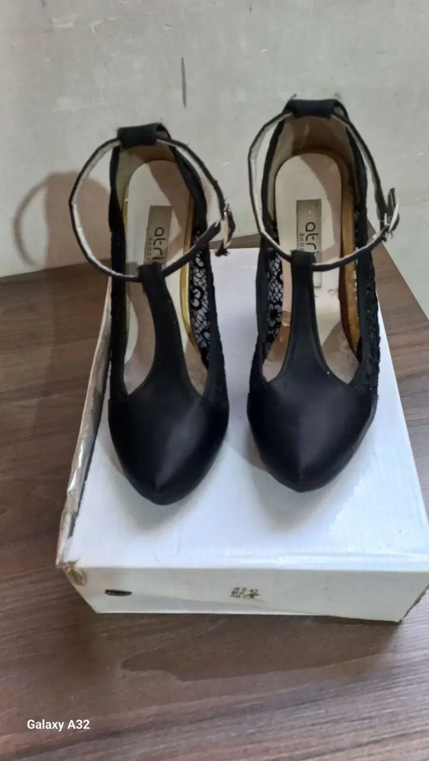 کفش مجلسی|کیف، کفش، کمربند|ماهدشت, |دیوار